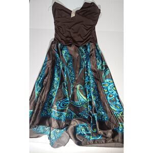 New with tags Maurices halter dress featuring a chocolate brown ruched bust and